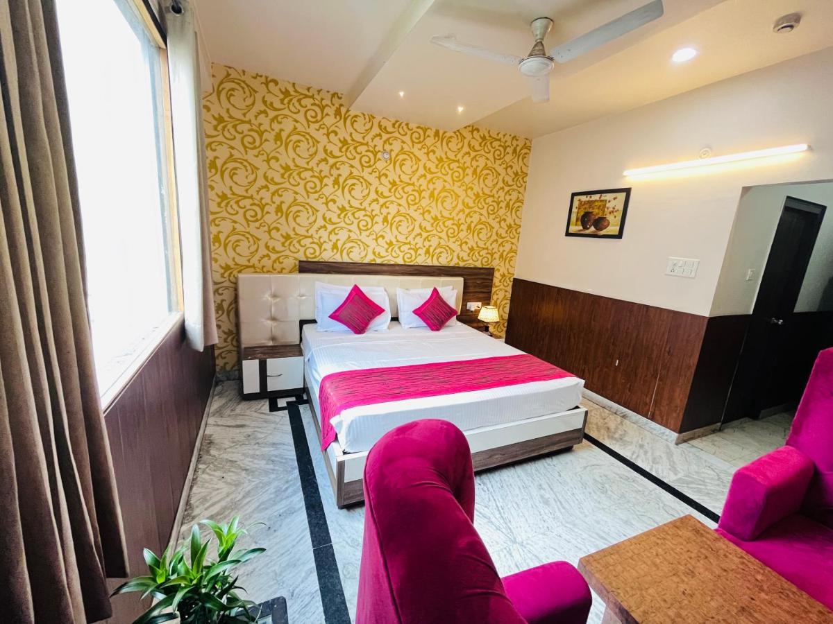 Hotel The Leaf - Gomti Nagar Lucknow Exterior photo